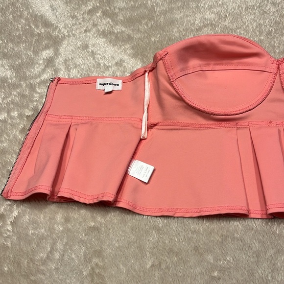 SUPERDOWN Cherrie Peplum Top - Picture 9 of 11